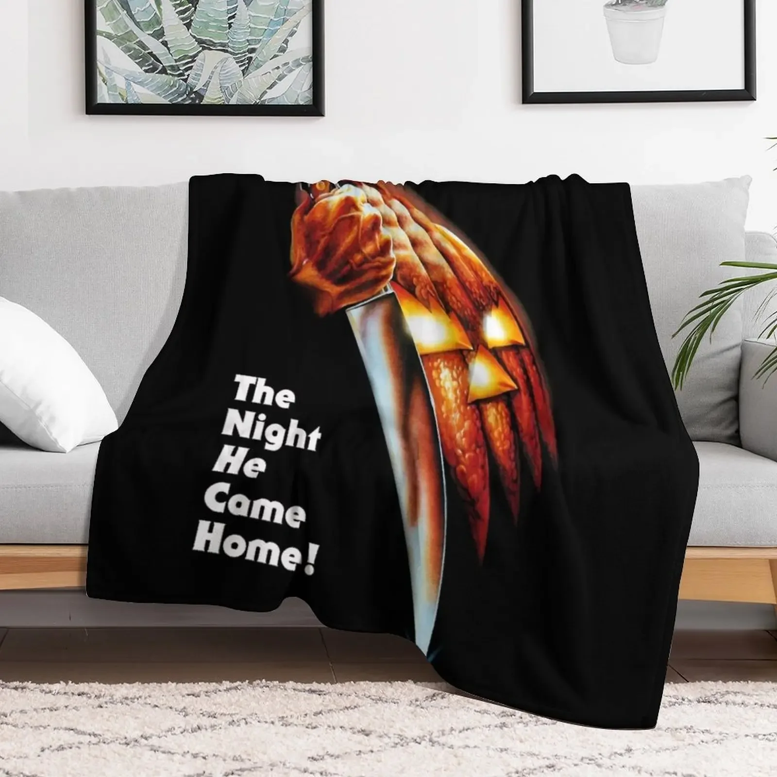 HALLOWEEN Essential Throw Blanket Wrinkle Resistant Lightweight Blanket