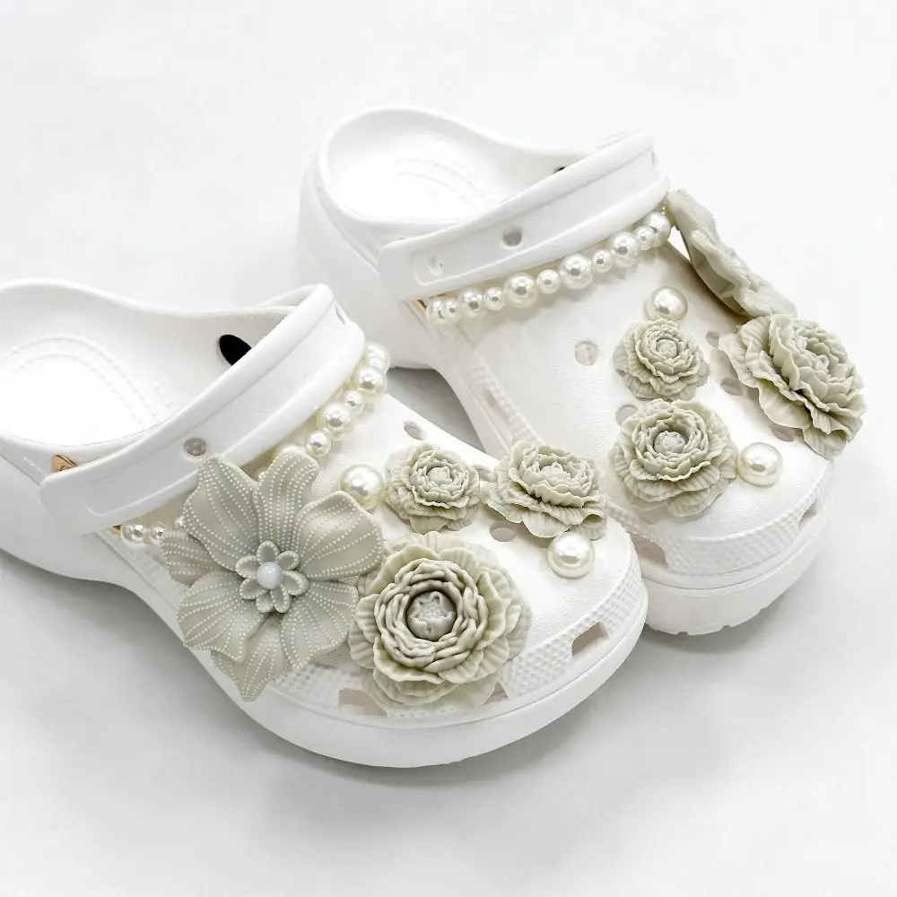12Pcs/14Pcs 3D Flower Beach Shoe Charms Clip Buckle DIY Shoe Decorations Detachable Perforated Shoes Accessories Beach Shoes