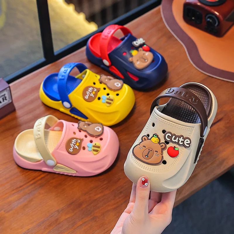 

Летние детские уличные тапочки 2026: нескользящие пляжные сандалии с отверстиями, домашние нескользящие тапочки, обувь для малышей