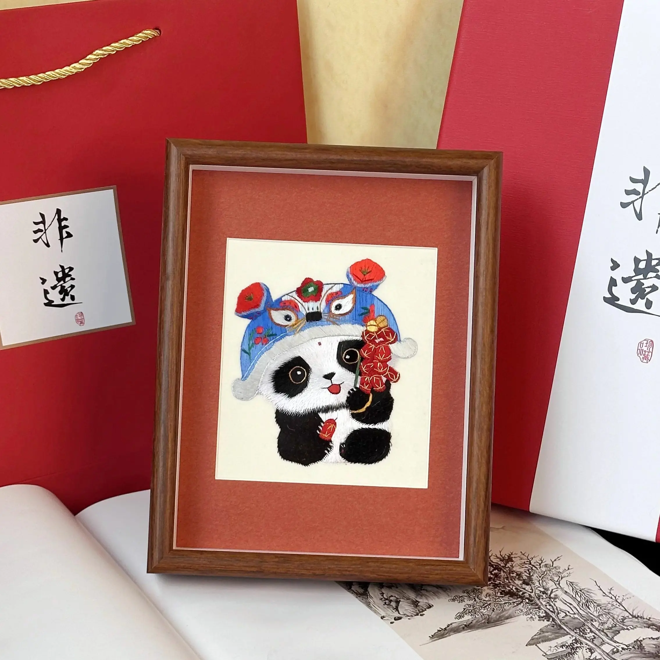 embroidery, purely handmade, decorative piece, intangible cultural heritage display stand gift box, -style specialty gift