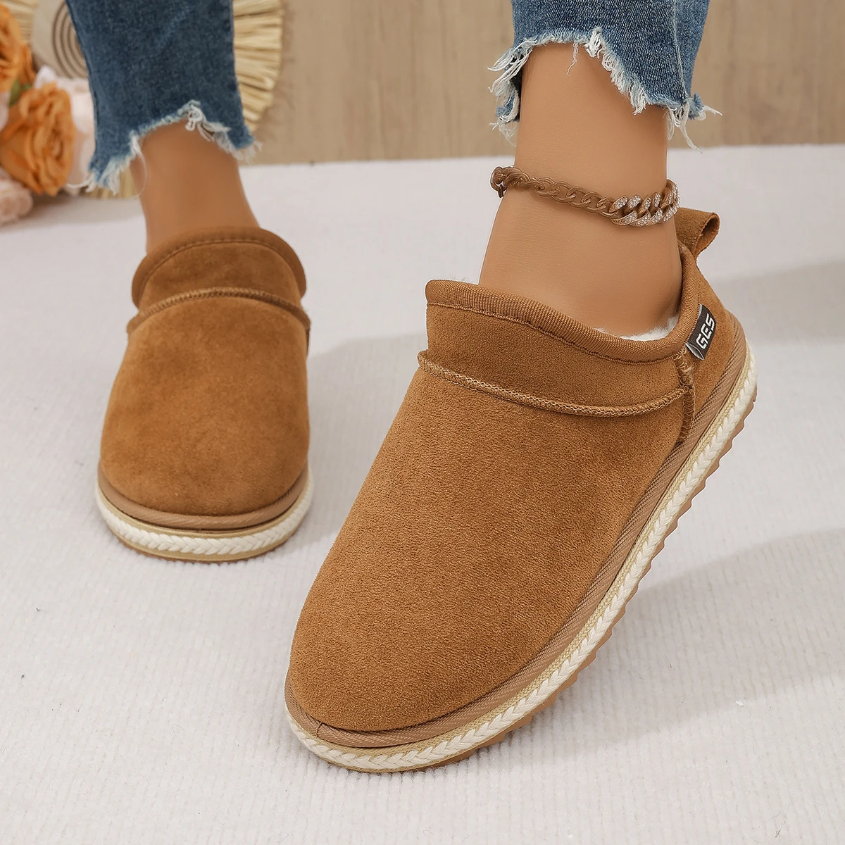 Plus-size Thick-soled Snow Boots for Women, New Winter Casual Style, Extra-thick Slip-on Cotton Boots