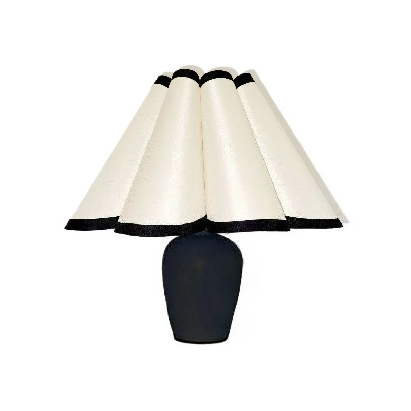 

E27 USB Retro Wooden Table Lamp Simple Japan Style fabric Desk Lamp w/ 4W Bulb for Living Room Atmosphere Bedroom Bedside Lamps