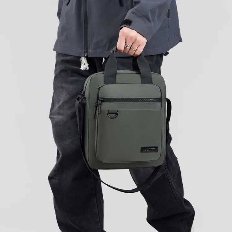 Large Capaci Men's oulder Bag Multi-layer Casual Crossbody Bag Big Size Handbag Faion Commuting Bapa for Youth