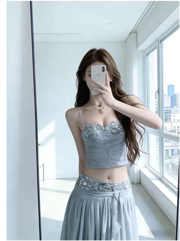 

Elegant Silver Sequin Slimming Low Waist Mesh Skirt with Strap Top Short Length Zipper Closure Fashionable Summer Outfit Set