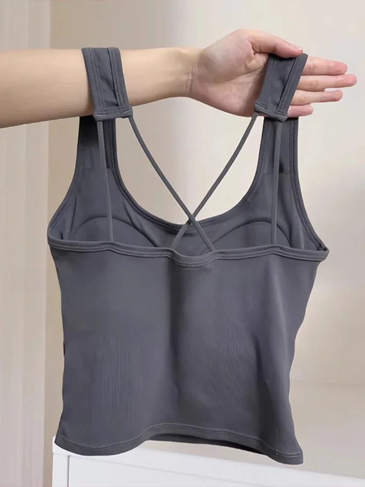 Gray Pure Desire Small Strap Vest Women's Inner Wear with Chest Pad Base Beautiful Back Bra Integrated Tube Top Summer Outdoo...
