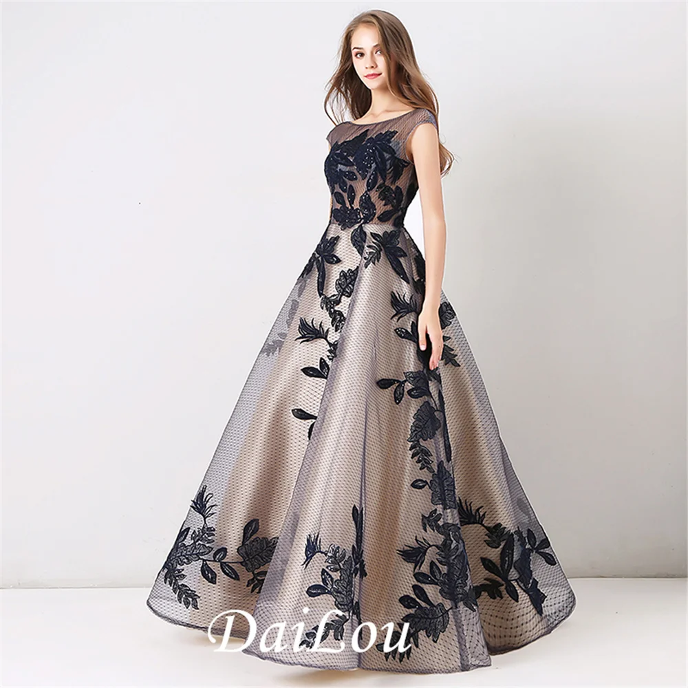 A-line Cap Sleeves Floor-Length Lace Appliques Tulle Long Evening Dress 2022