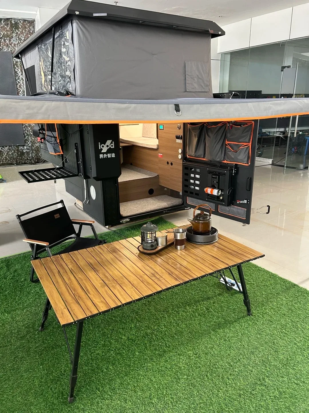 Modern Lightweight Pop-up Tent Pickup Camper Slide on Canopy Pickup Truck Camper