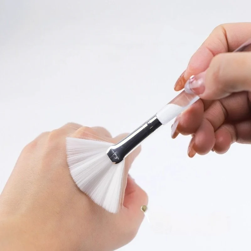 1/2 قطعة فرشاة تنظيف الوجه شعيرات ناعمة مقشر فرشاة غسل الوجه مروحة ماكياج فرش المحمولة أداة العناية بالبشرة #3