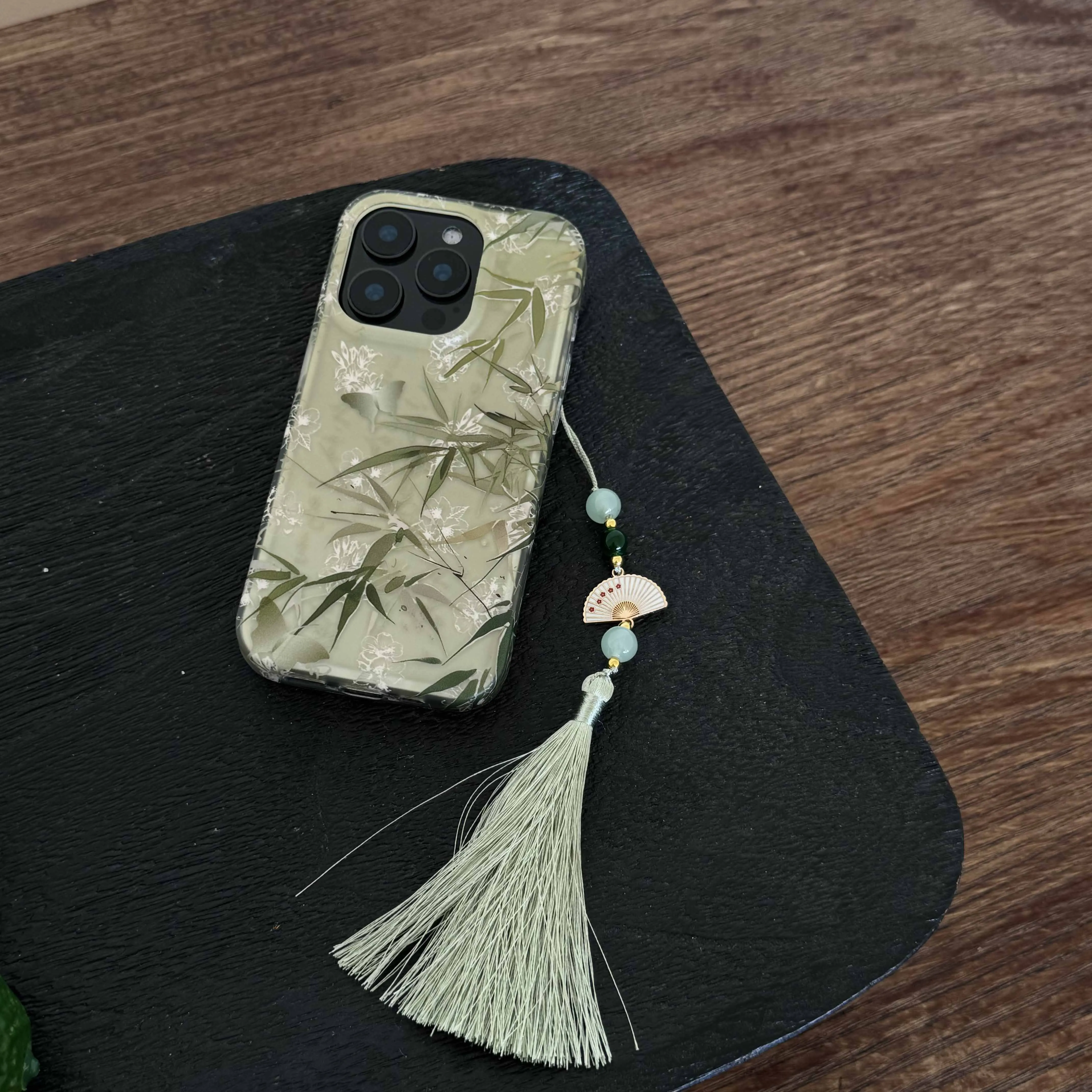 Neo-chinese Green Bamboo Vintage Fundas For Iphone 13Pro 14ProMax 15 16 13 14 Pro Max 15Pro 16Pro Fan Tassels Pendant Phone Case