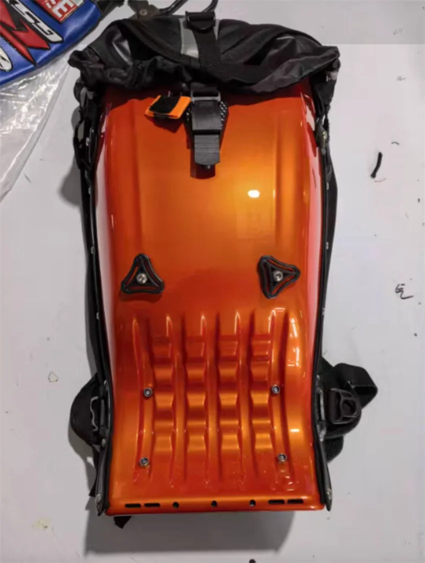 Motorcycle Racing Helmet Bag Men's Riding Waterproof Protective Drop Backpack Travel Hard Shell Lage S Tank Bags 25 L