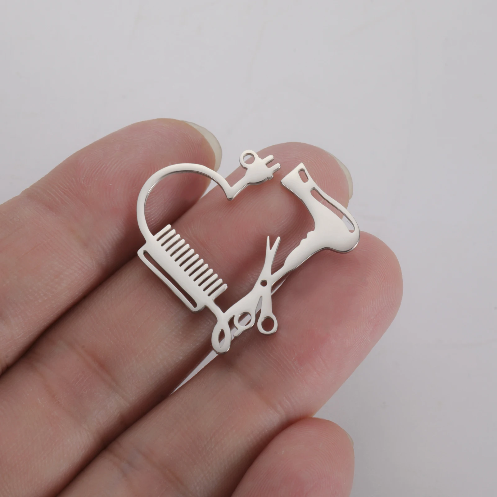 1PC Comb Scissor Dryer Heart Charm Stainless Steel Pendant for Hairdresser Tool Charm for Necklace Earring Jewelry DIY Making