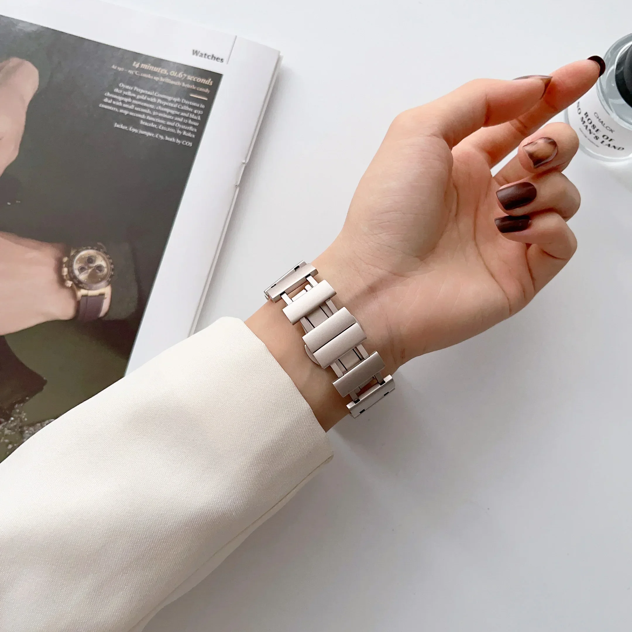 สร้อยข้อมือสแตนเลสสายรัดเหล็กสำหรับนาฬิกา Apple อัลตร้า49มม. 41 45มม. 38 42 40 40 44มม. สร้อยข้อมือผู้หญิงสายนาฬิกาโลหะสำหรับ iWatch 8 7 5 4 SE 3 2