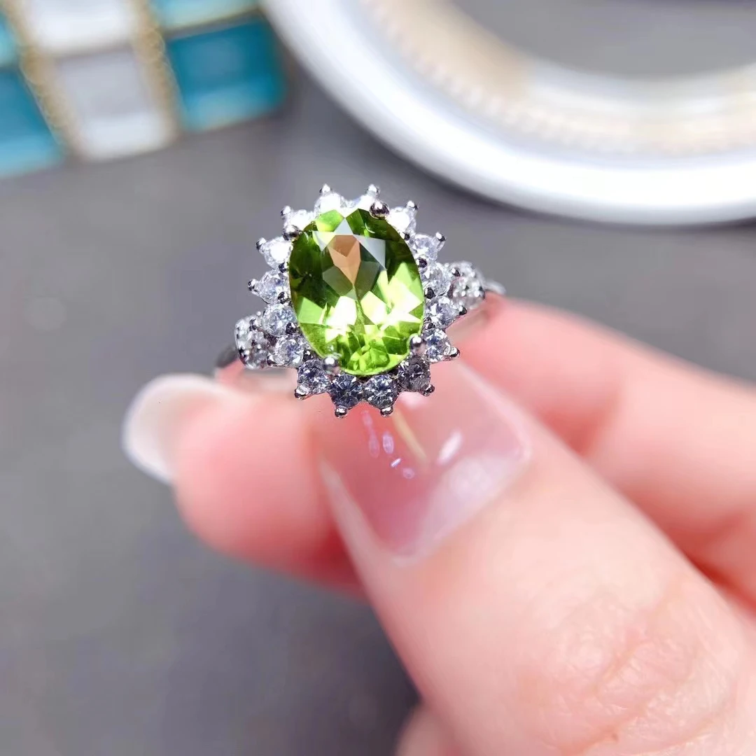 

925 Silver 2ct Peridot Ring 7mm*9mm VVS Grade Natural Peridot Silver Ring Allergy Free 18K Gold Plating Gemstone Ring