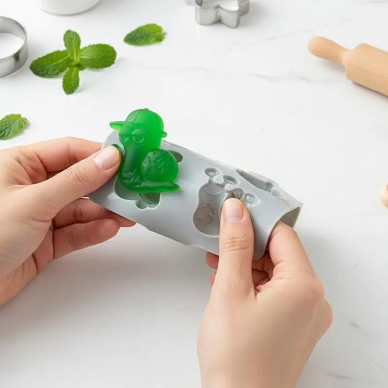Reusable Snail Silicone Mold for Chocolate Gummy Candy Jello Cake Decorating Baking Tools for Creative Desserts