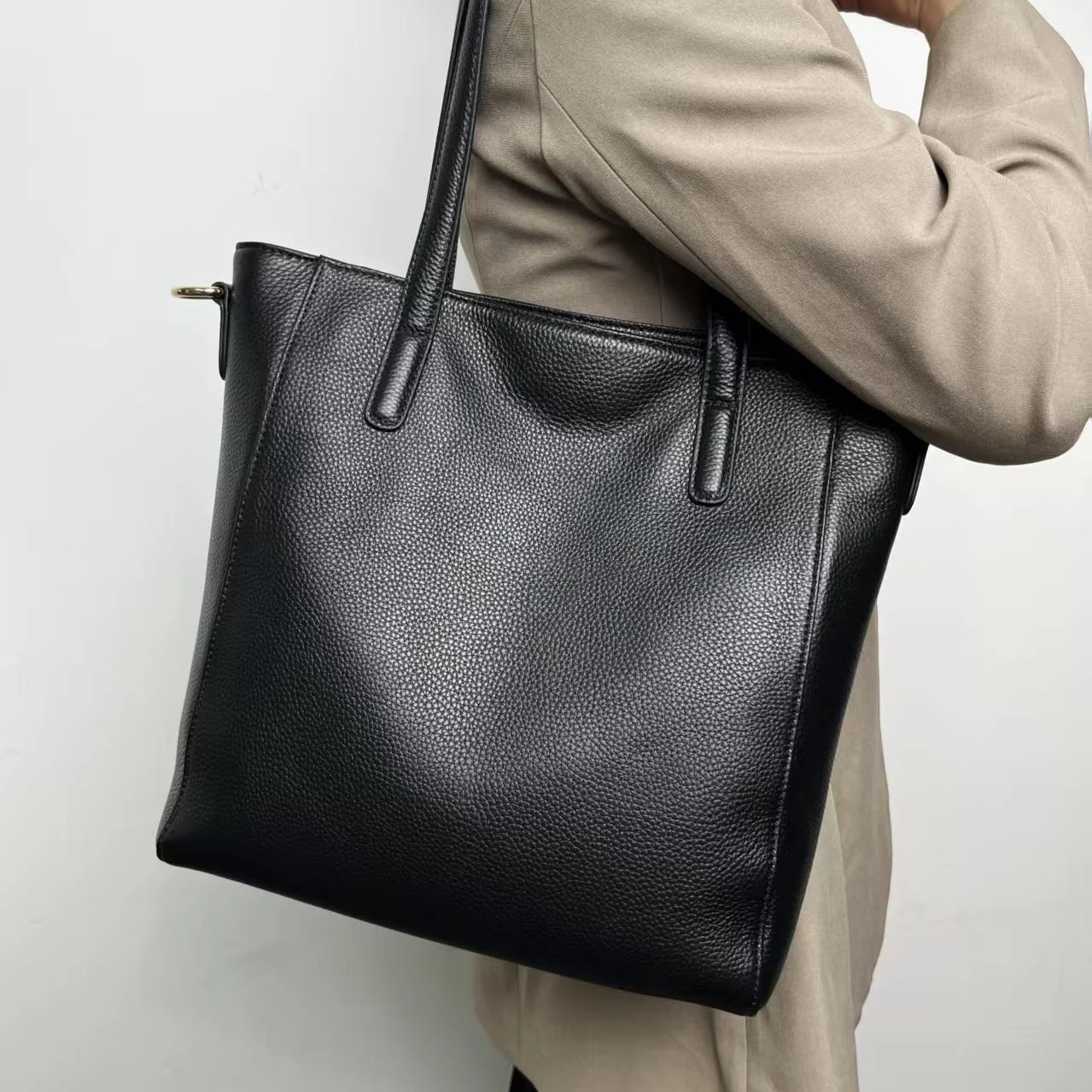 2026 New Fashion Women Handbags Genuine Leather Ladies Shoulder Bags Female Brand Luxury Real Natural Leather Crossbody Bag
