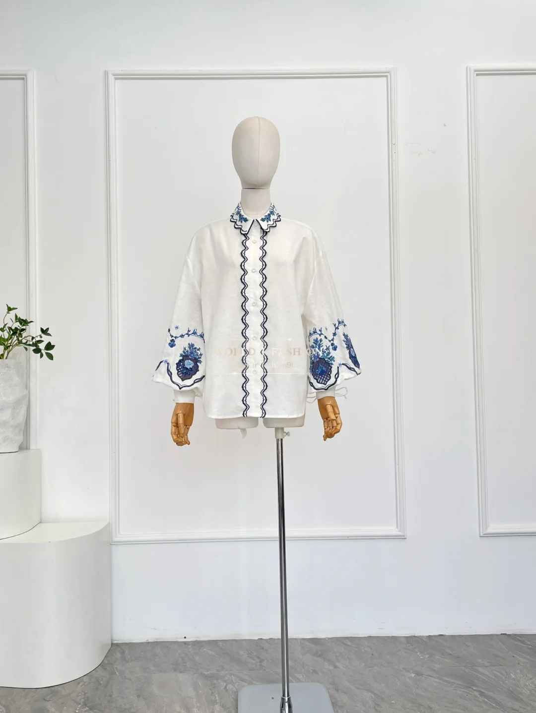 

Long Sleeve Blouse Top and Mini Skirt Set 2025 New Beautiful White Hollow Embroidery