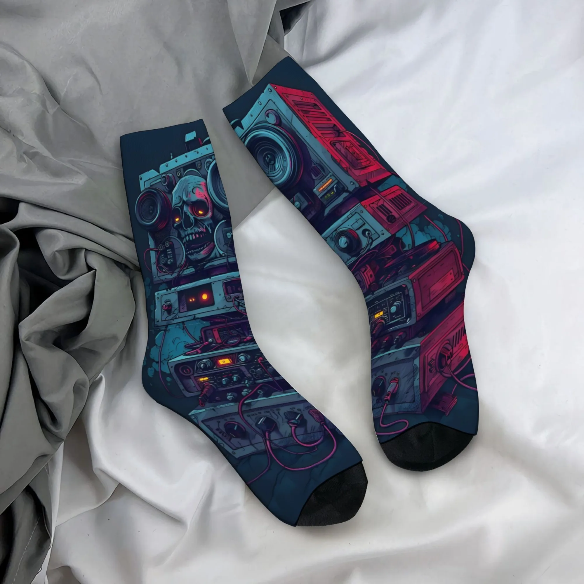 Novelty Cyberpunk Mechanical Skull Retro Speaker Print Men's Socks Breathable Non-Slip Casual Socks Fun Party Gift