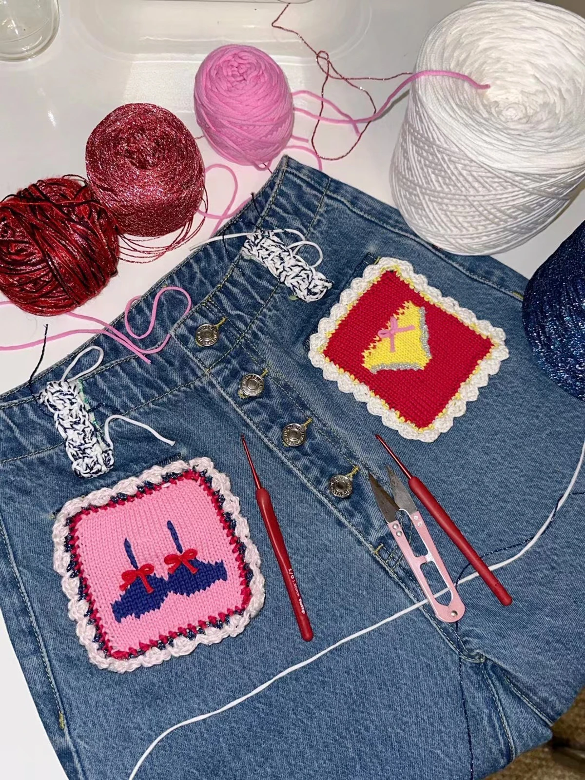 

TZCO оригинальные джинсы-бикини ручной вязки, забавные детские лоскутные джинсы 9, синие джинсовые женские джинсы с прямыми штанинами и высокой талией