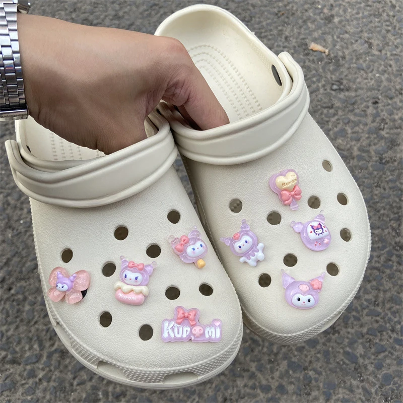 MINISO Cute Cartoon Sanrio Family Shoes Charm Set Kuromi Cinnamoroll Melody Kirby Decorations for Clogs and Sandals Party Gifts image 4