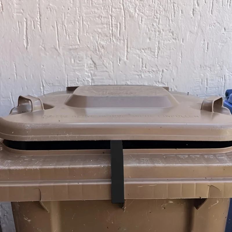 Picture 6: 1PCS Waste Bins Lid Support Bracket Trash Can Lid Support Bracket Garbage Bin Spacing Maintainer Garbage Bin Stand