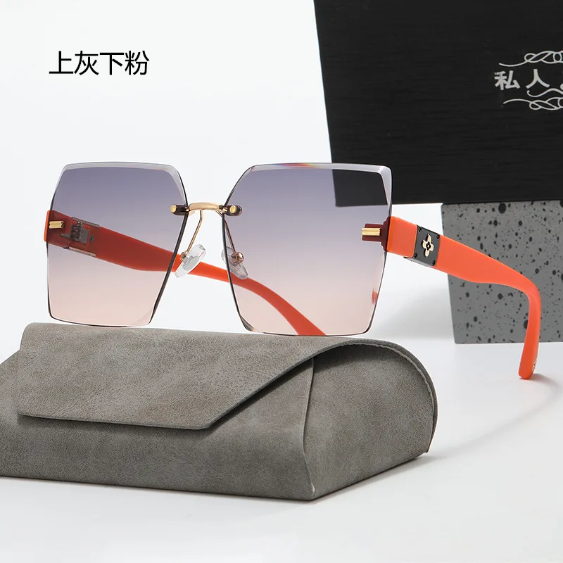 ​​Womens Frameless Large Frame Gradient UV Protection Sunglasses Fashion Trendy Iridescent Versatile​​