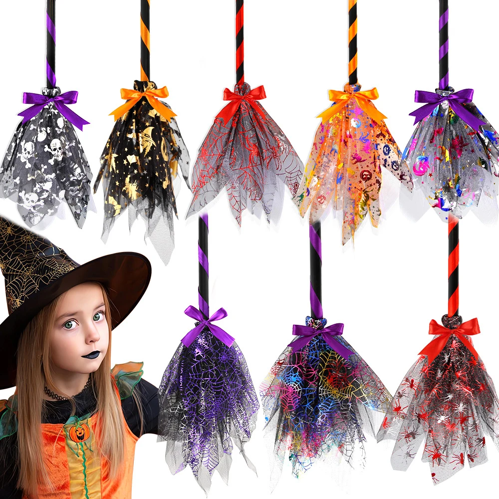 Halloween Decoration,Witch broom Decoration for Children,Detachable,Witch On Broom,Halloween Party Decoration,Photo Props