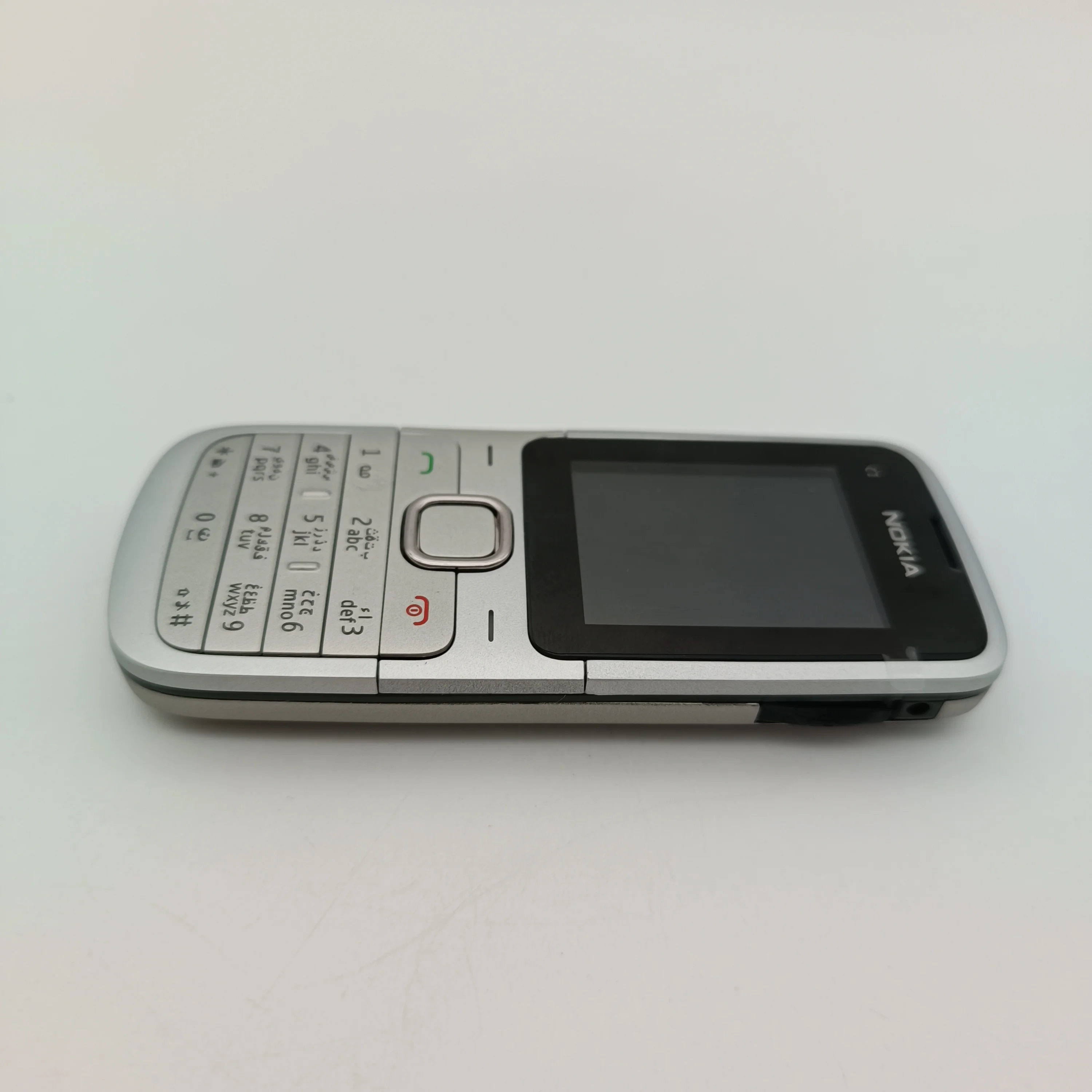 هاتف Nokia C1-01 الأصلي مصنوع في فنلندا يدعم اللغة الإنجليزية بحالة جيدة