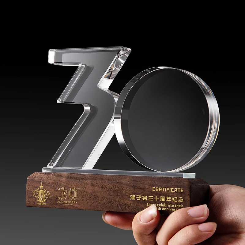 

Customized Digital Year Anniversary Solid Wood Base Crystal Trophy, Company Annual Meeting Award Commemorations, Home Decor, 1Pc