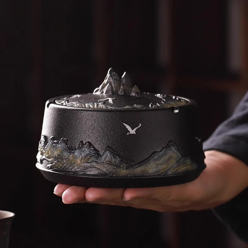 

Chinese Style Relief Mountain Ashtray High-end Atmospheric Upscale Home Office Large Size with Lid Windproof Ashtray