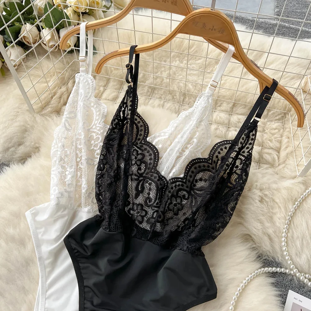 جديد في بيجامات المرأة مثير ملابس نوم سوداء حزام الدانتيل خليط Bodycon Playsuit عارية الظهر ضئيلة سيدة ارتداءها ملابس سرية