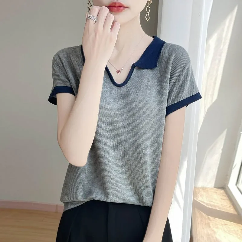 

Tencel 2320, новая вязаная свободная летняя шикарная нишевая футболка с короткими рукавами и лацканами, универсальная модная футболка для поездок на работу, топ