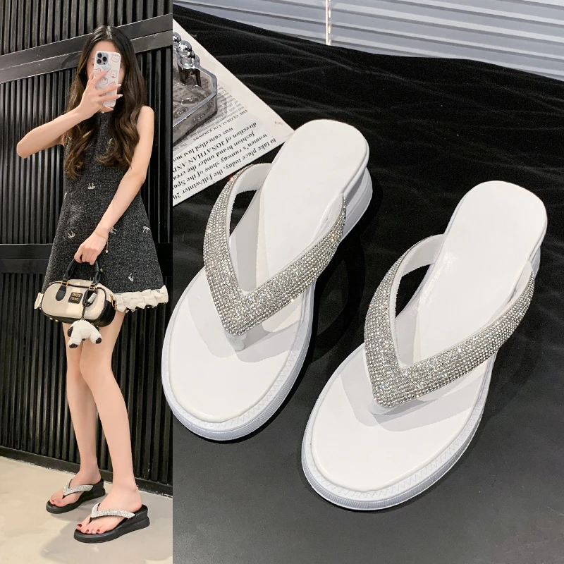 

Summer Flip Flops New Rhinestone Herringbone Slipper Flat Toe Clip Sandals Large Size Sandals Women Beach Sandals Slides Indoor