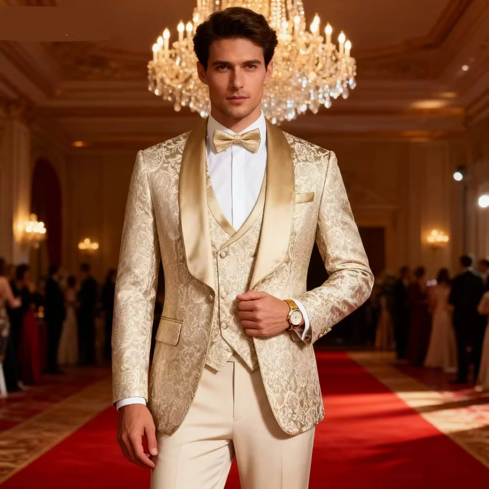 3 PCs Formal Masculino Champagne Gold Paired With Red Velvet Jacquard Blazer+Vest+Pant for Men Luxury Suits