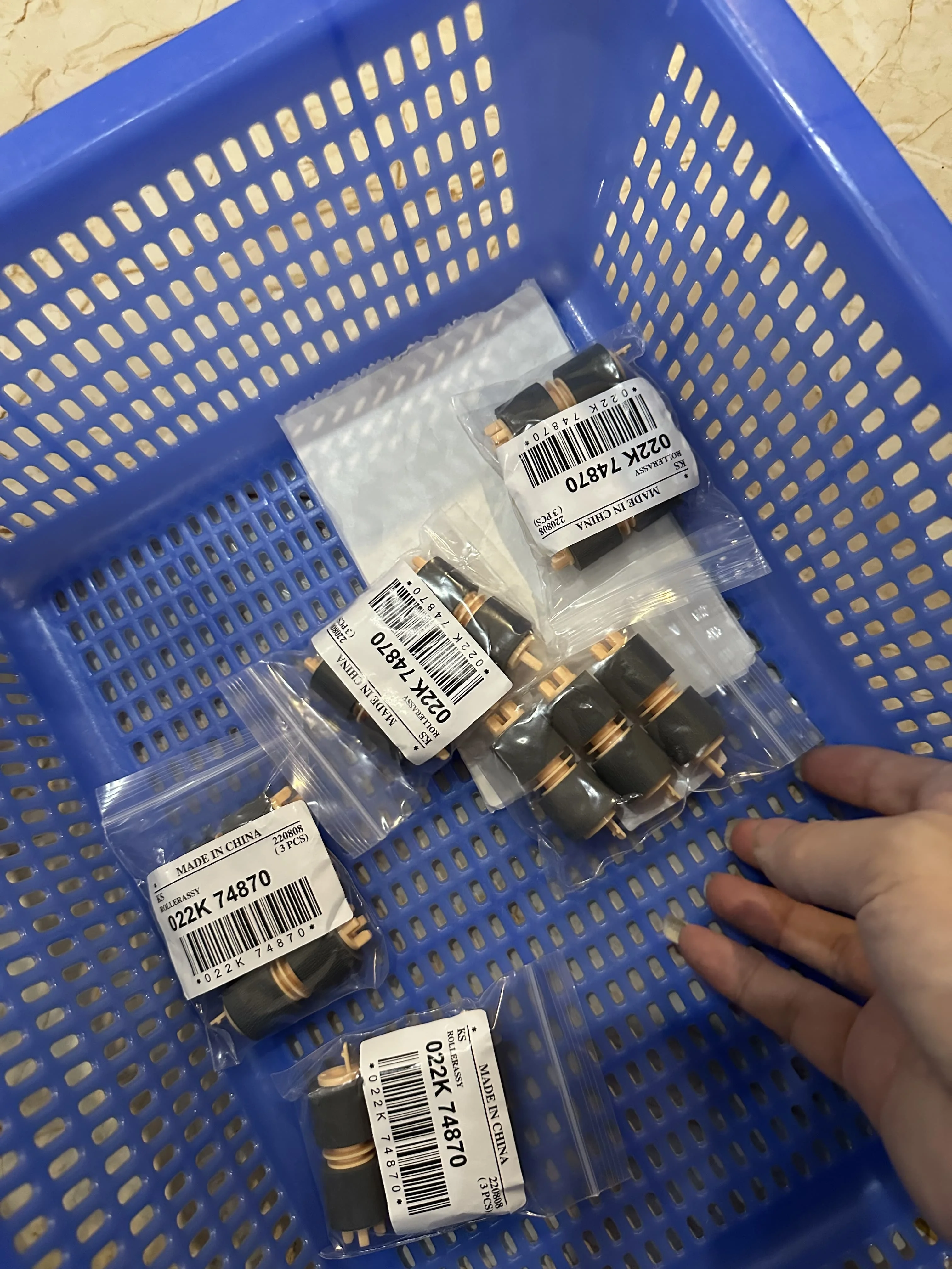 

12 шт. ролик захвата бумаги для Xerox DocuColor 5065 6075 240 250 242 252 260 7025 7030 7035 8000 550 560 570 2060 3060 3065