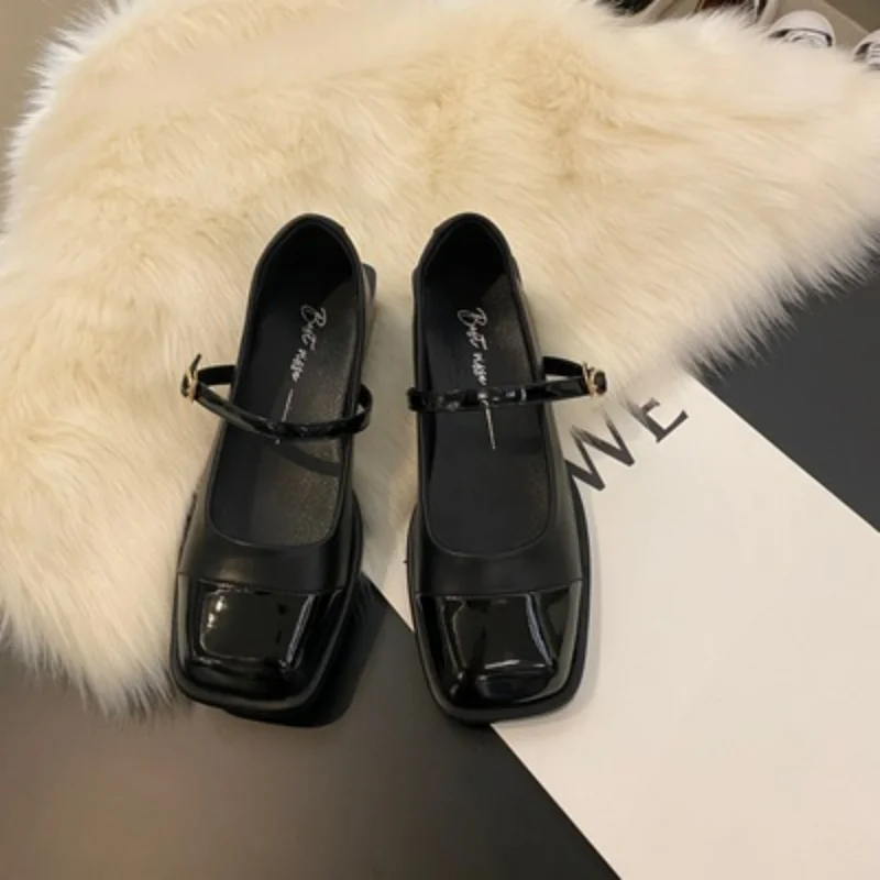 Designer Women Mary Jane Shoes Spring Leahter Shoes Fashion Buckle Female Square Head Toe Mid Heel Elegant Woman Pumps