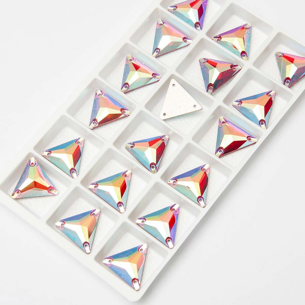 6A Klasse AB Strass Dreieckiger Flachboden-Kristall zum Aufnähen für Kleidungsstücke, Kleider, Modeschmuck-Accessoires – Detail 6