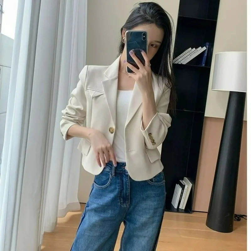 

Women's Fashion and Comfortable Short Small Blazer Spring and Autumn New Beige Casual Small High-end and Thin Small Suit