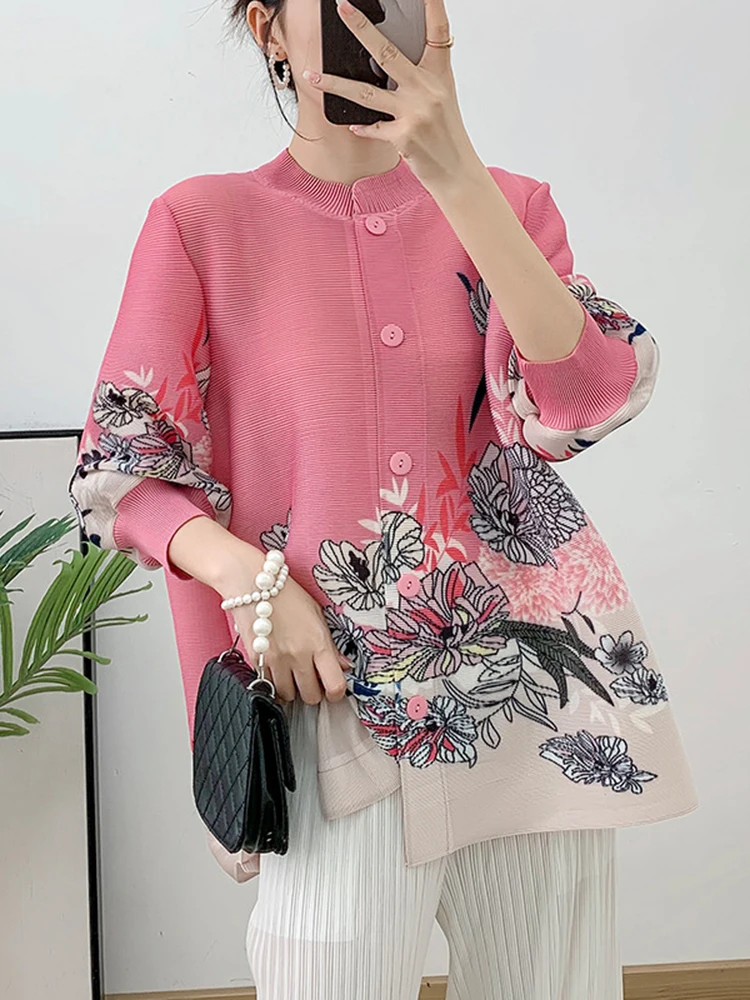 LANMREM Chinese Style Pleated Shirt Women Stand Collar With Sleeves Single Breasted Print Blouses 2024 Summer Fashion New 2Z1664