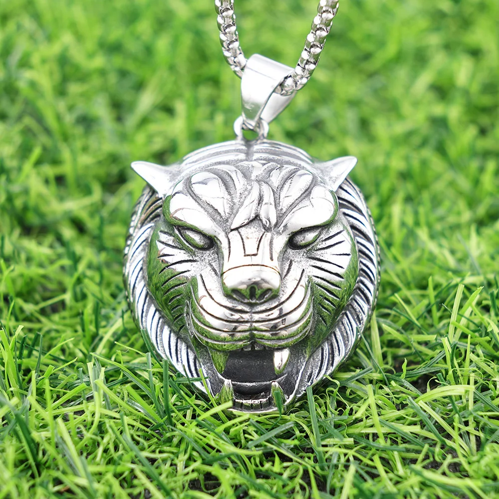 Hot Selling Personality Trend Necklace King of The Jungle Tiger Pendant Stainless Steel Titanium Steel Quality Men's Gift