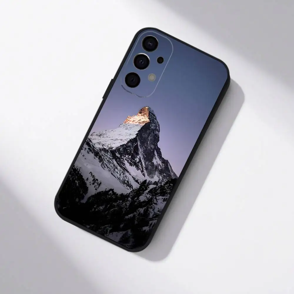 De Swiss Mountain Matterhorn in Zermatt telefoonhoesje voor Samsung S25, S24, S21, S22, S23, S30, Ultra, S20, Plus, Fe, Lite, 5G zwarte cover