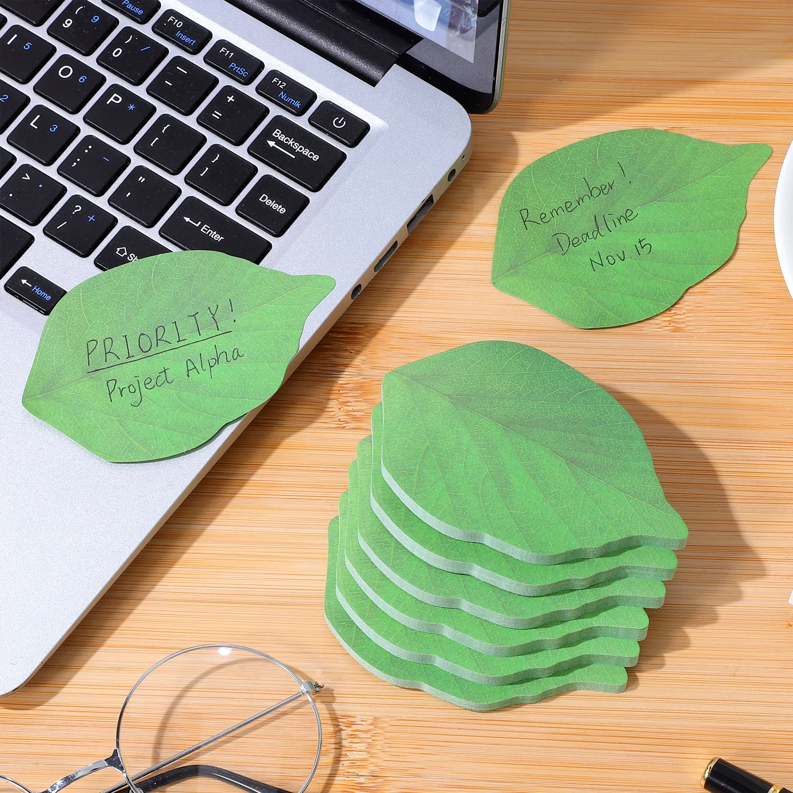 

10pcs Simulation Leaf Shaped Memo Notes Reusable Self-Adhesive Sticky Notepads For Office School Desktop Decorative Leaf Memo