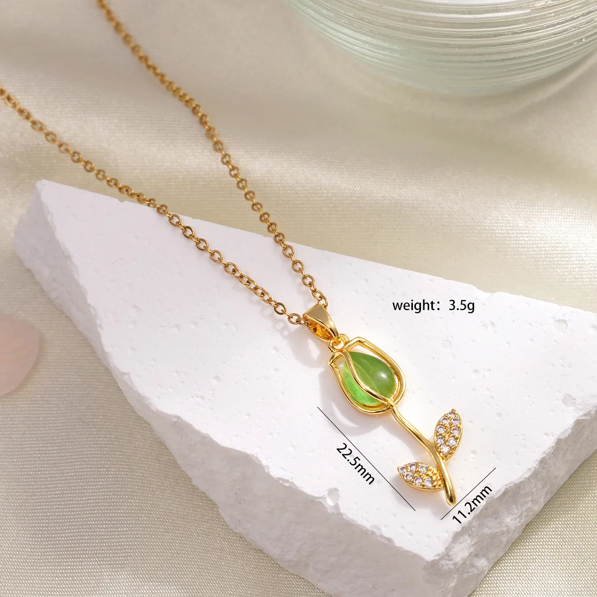 Shiny Delicated Charm Moonstone Opal Tulip Necklace for Women Kpop Temperamented Flower Clavicle Chain Pendant Necklace Jewelry