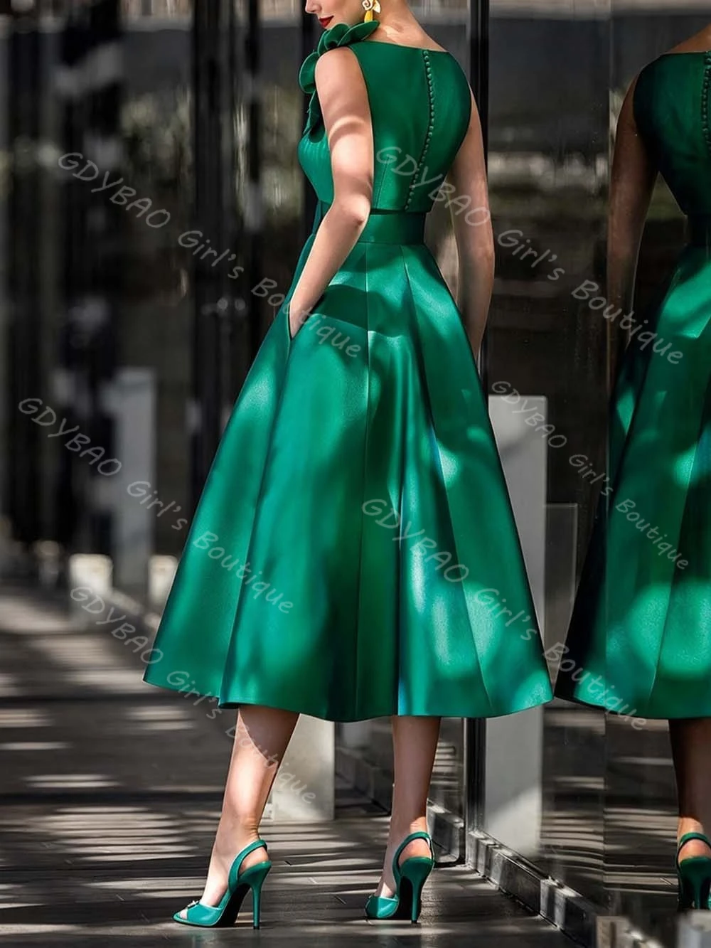 Elegant Women's A-line Prom Dress Deep V-Neck Sleeveless Tea-Length Cocktail Dress with 3D Flower/Sashes Satin Party Gown Custom