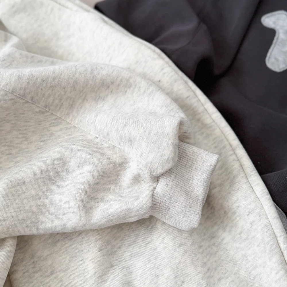 Kinderkleidungssets 2026 Herbst Baby Jungen Mädchen Cartoon-Patch-Stickerei Langarm-Pullover-Oberteil+Hose 2-teiliges Freizeit-Outfit für Kinder – Detail 6