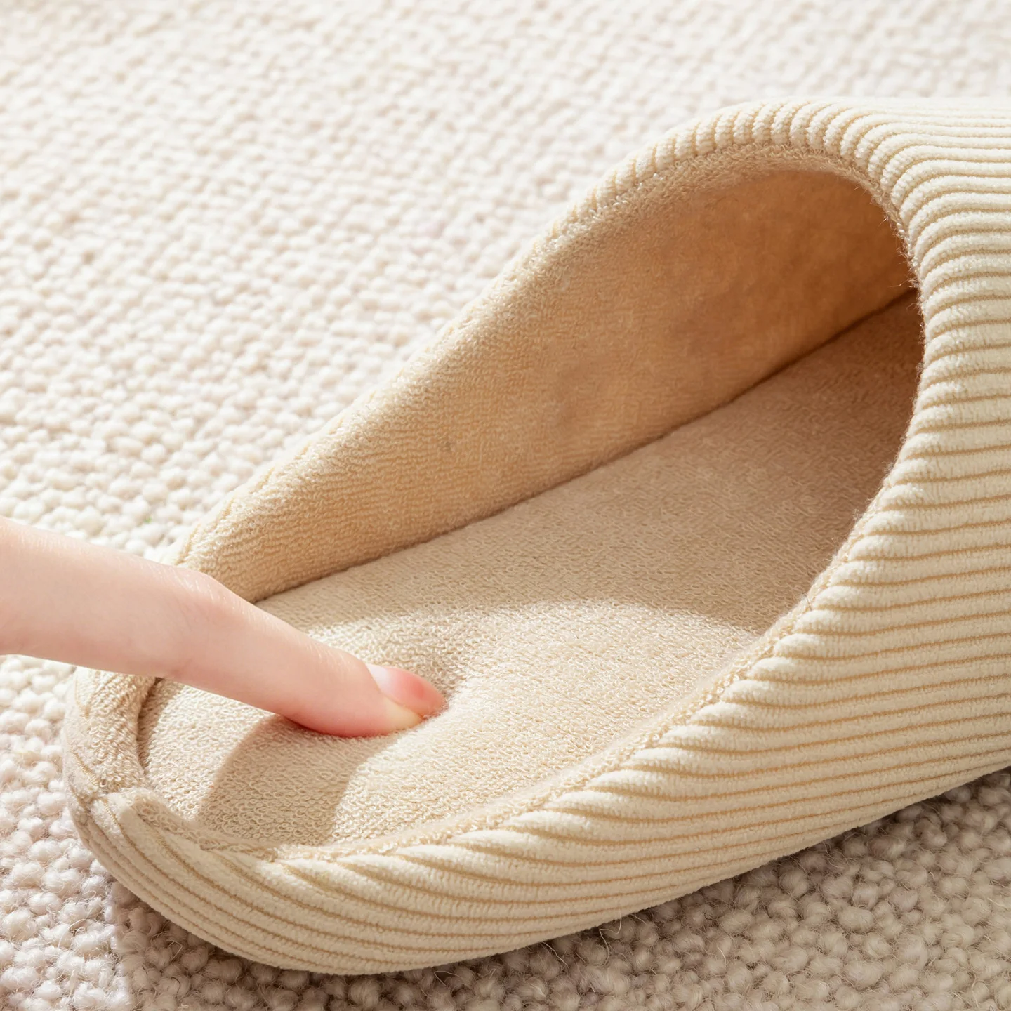 Solid Color Indoor Slippers for Women, Non-Slip Cozy House Shoes with Closed Toe for Bedroom Living Room Guest Use for Autumn view 5