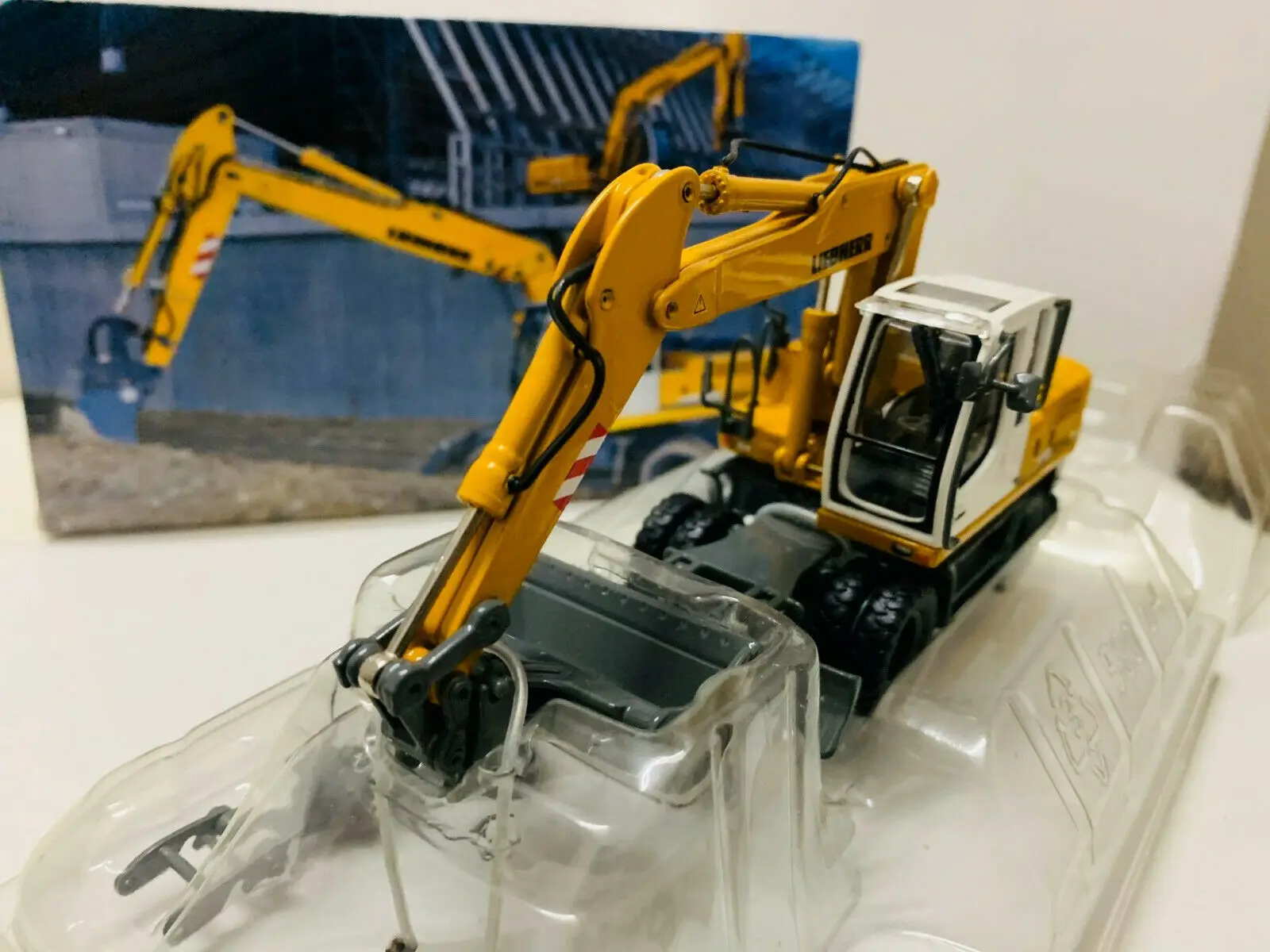 A904C Wheel Loader Excavators 1/50 Scale Diecast Model 58004