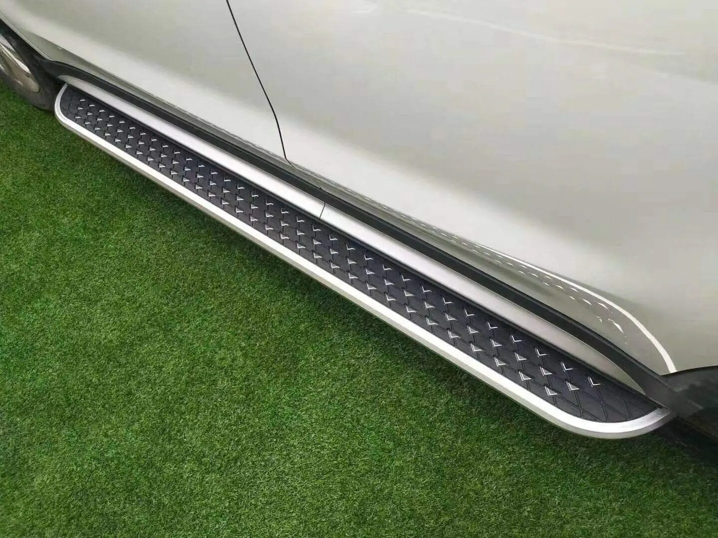 2 pcs fit for Subaru Forester 2013-2018 Running Board Side Step Nerf Bar car accesories (with brackets) - Image 3
