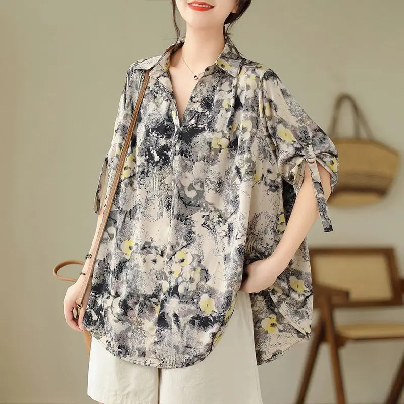 

Women's Vintage Print Lapel Loose Plus Size Chiffon Blouse Chic Ladies Short Sleeve T-Shirt 2026 Summer Casual Top