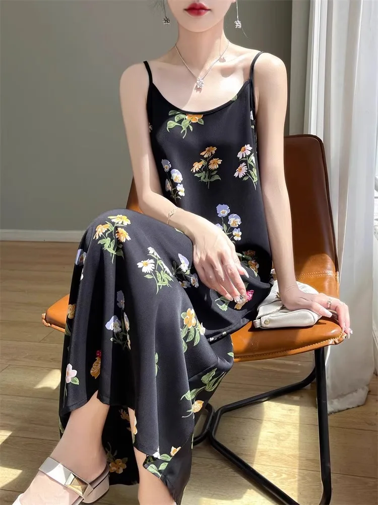 Długa letnia spódnica damska z jedwabiu i acetatu, w kwiatowy wzór, typu drapowany, zwiewna, wyszczuplająca, o kroju litery A.