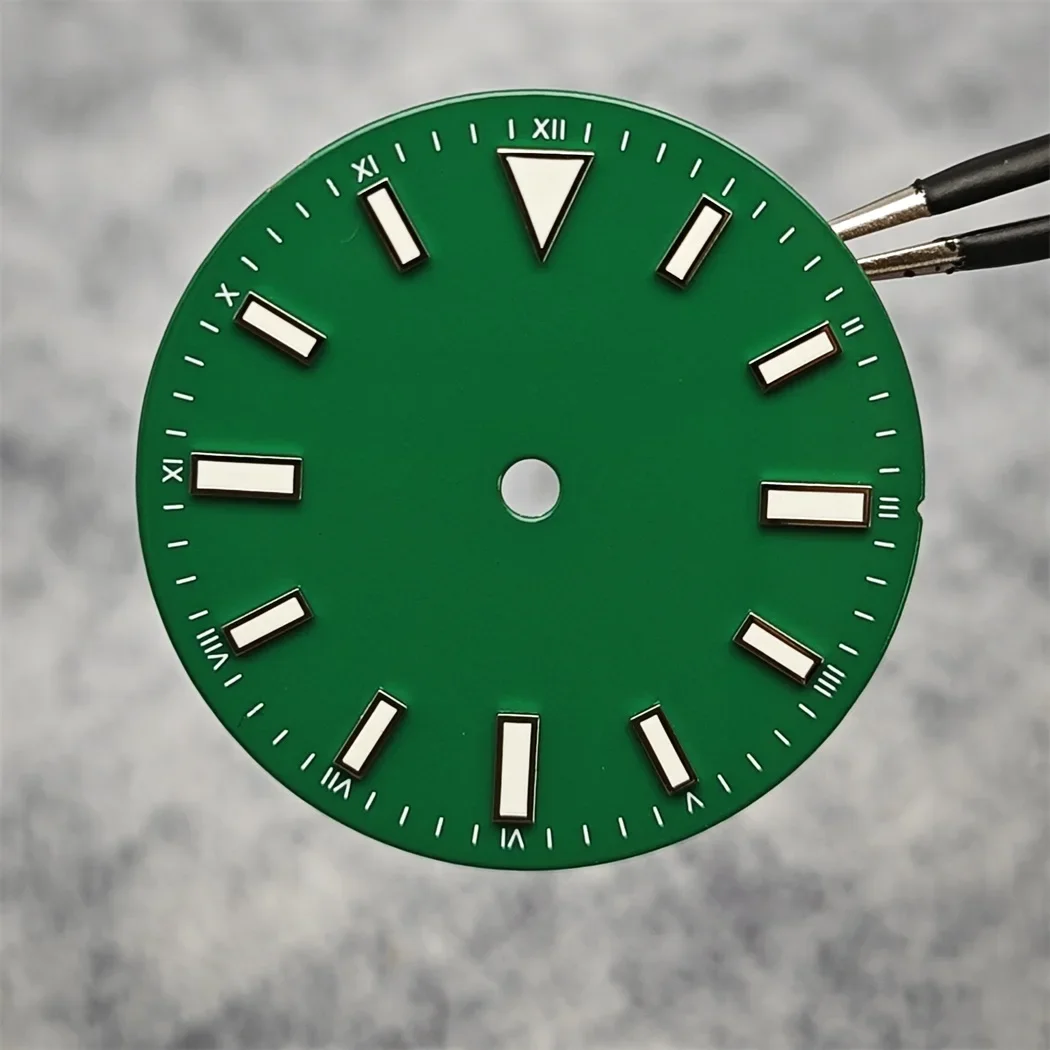 28.5mm Enameled Watch Dial with Green Luminous Coloured Watch Faces for NH35/ ETA2836 / 8215/ Mingzhu 2813 Movements